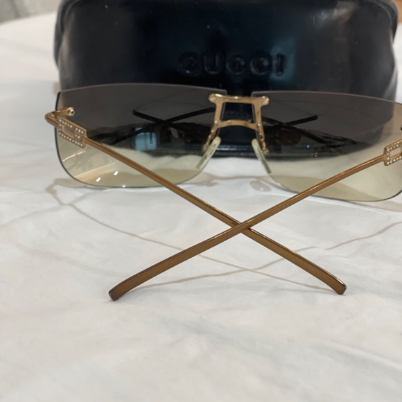90s VINTAGE brown Gucci shield sunglasses with crystal embellishments - Picture 3 of 4